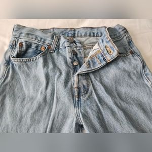 LEVIS JEANS